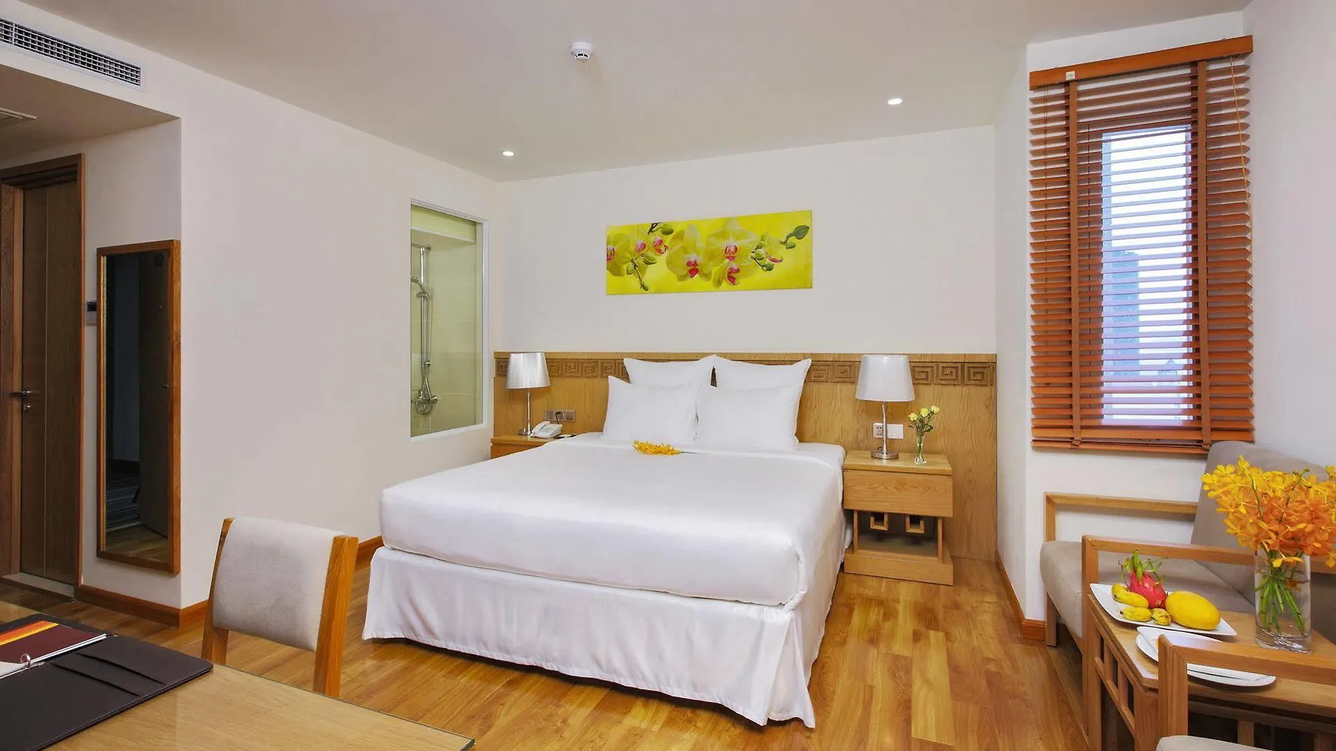 Rosaka Nha Trang Hotel 4*,