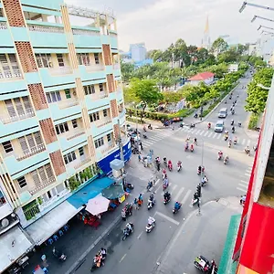 Проживание в семье Away Do Quang Dau- Homestay, Center, D1 Хошимин