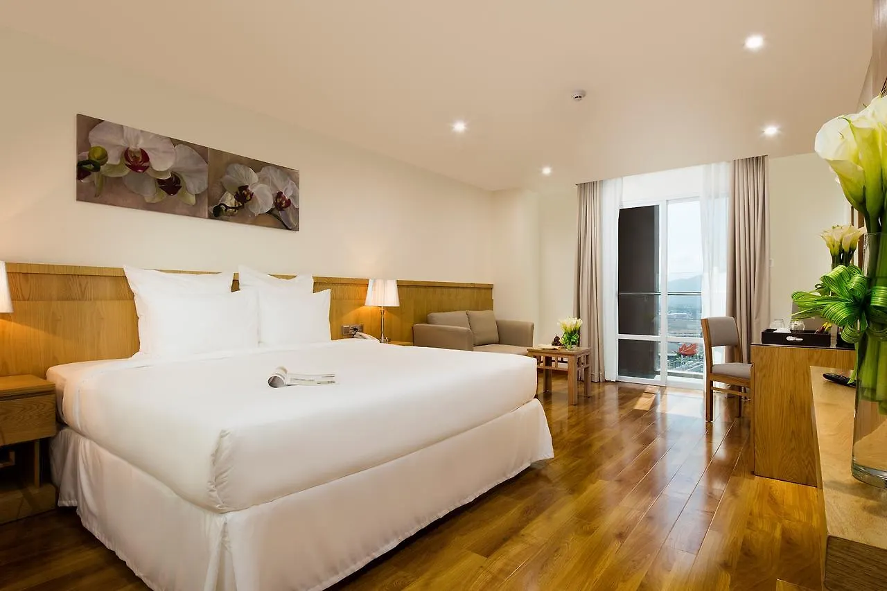 Rosaka Nha Trang Hotel 4*,