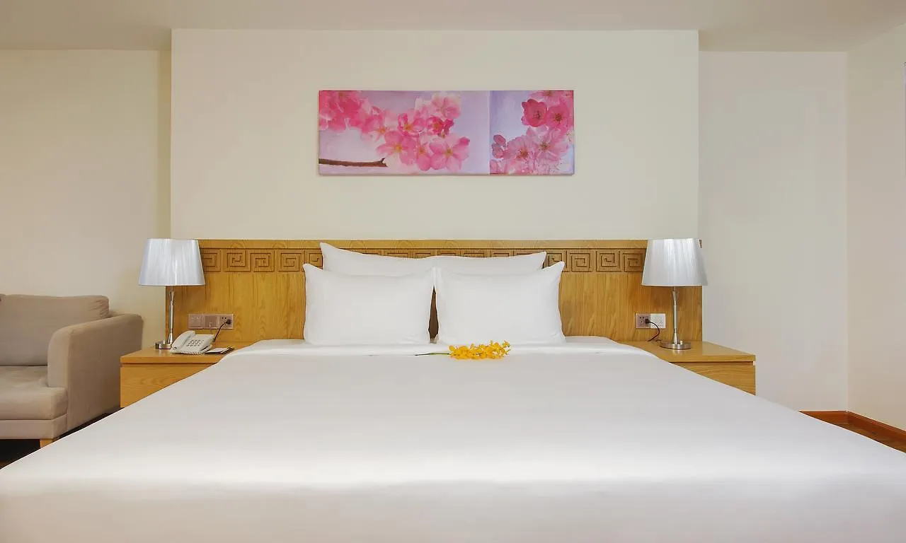 Rosaka Nha Trang Hotel