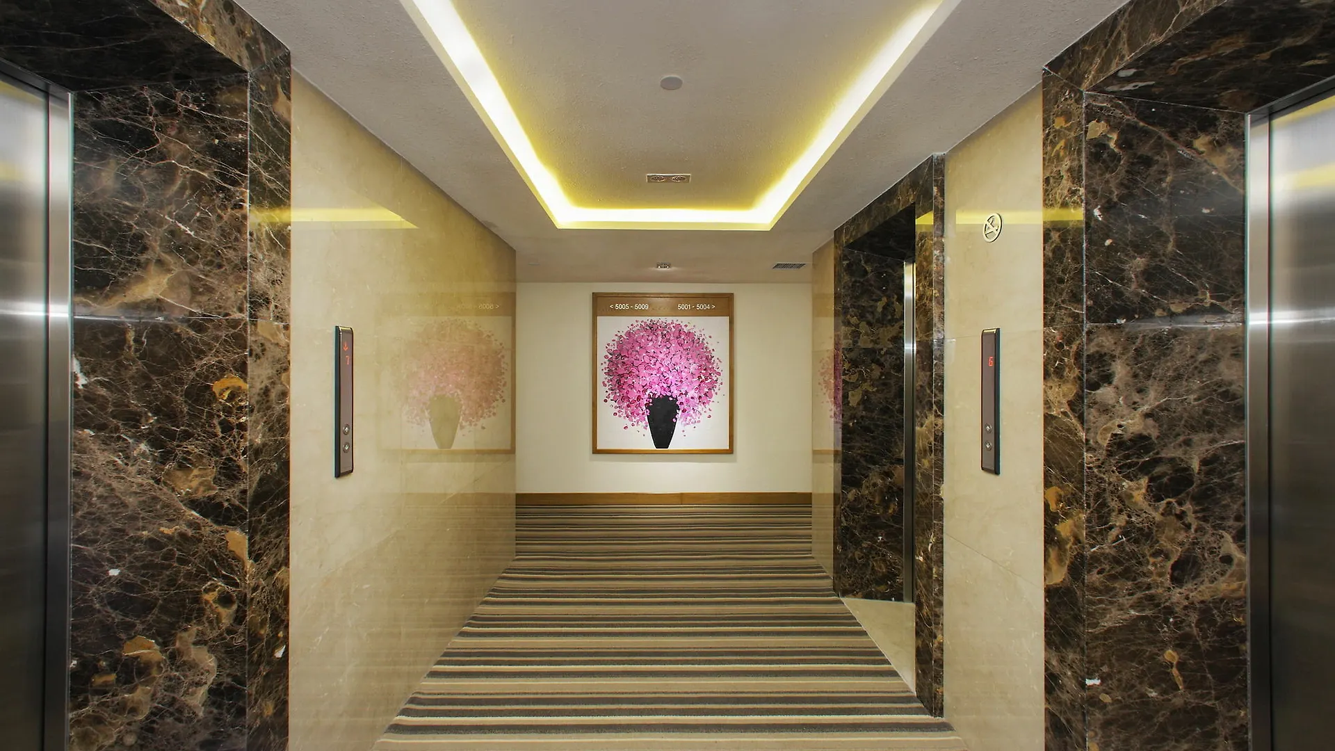 Rosaka Nha Trang Hotel 4*,